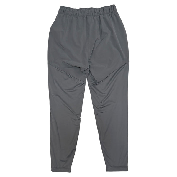 N*K* DRI-FIT ESSENTIAL