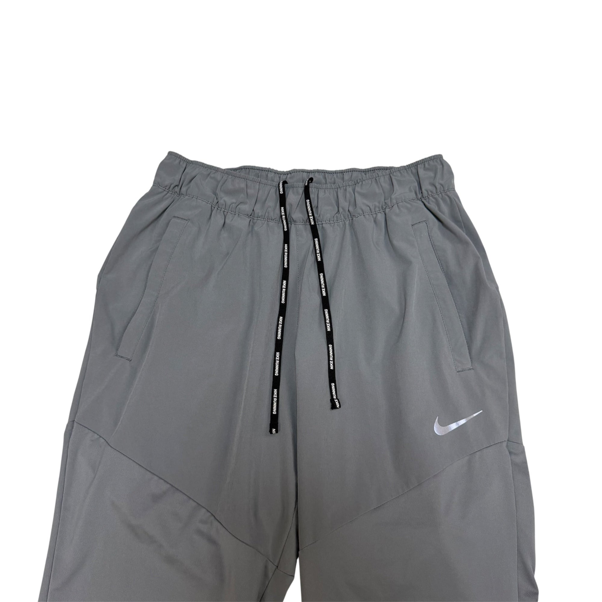 N*K* DRI-FIT ESSENTIAL [M]